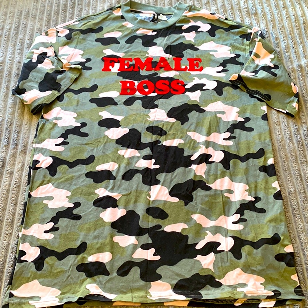 NWT! Women’s “Female Boss” camouflage short sleeve shirt! 100% Cotton sz: M
